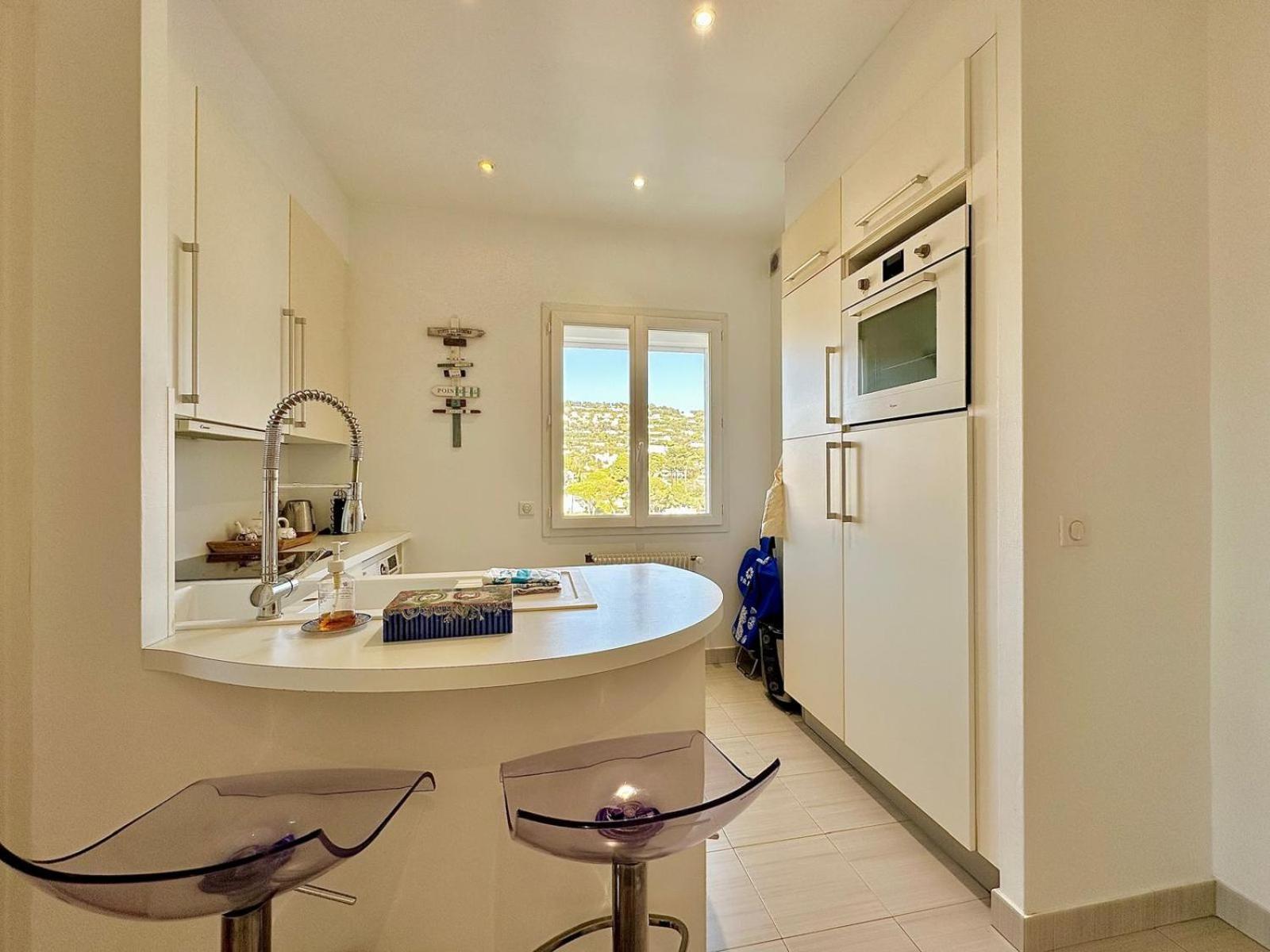 Appartement 2 Bedroom Sea View Gallia Centre Parking